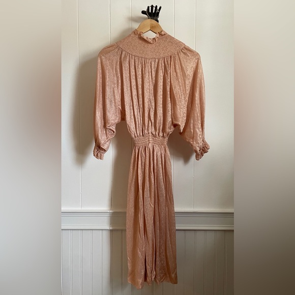 Vintage 70’s 7/8 Nude Blush Shimmery Floral Dress - Picture 9 of 11